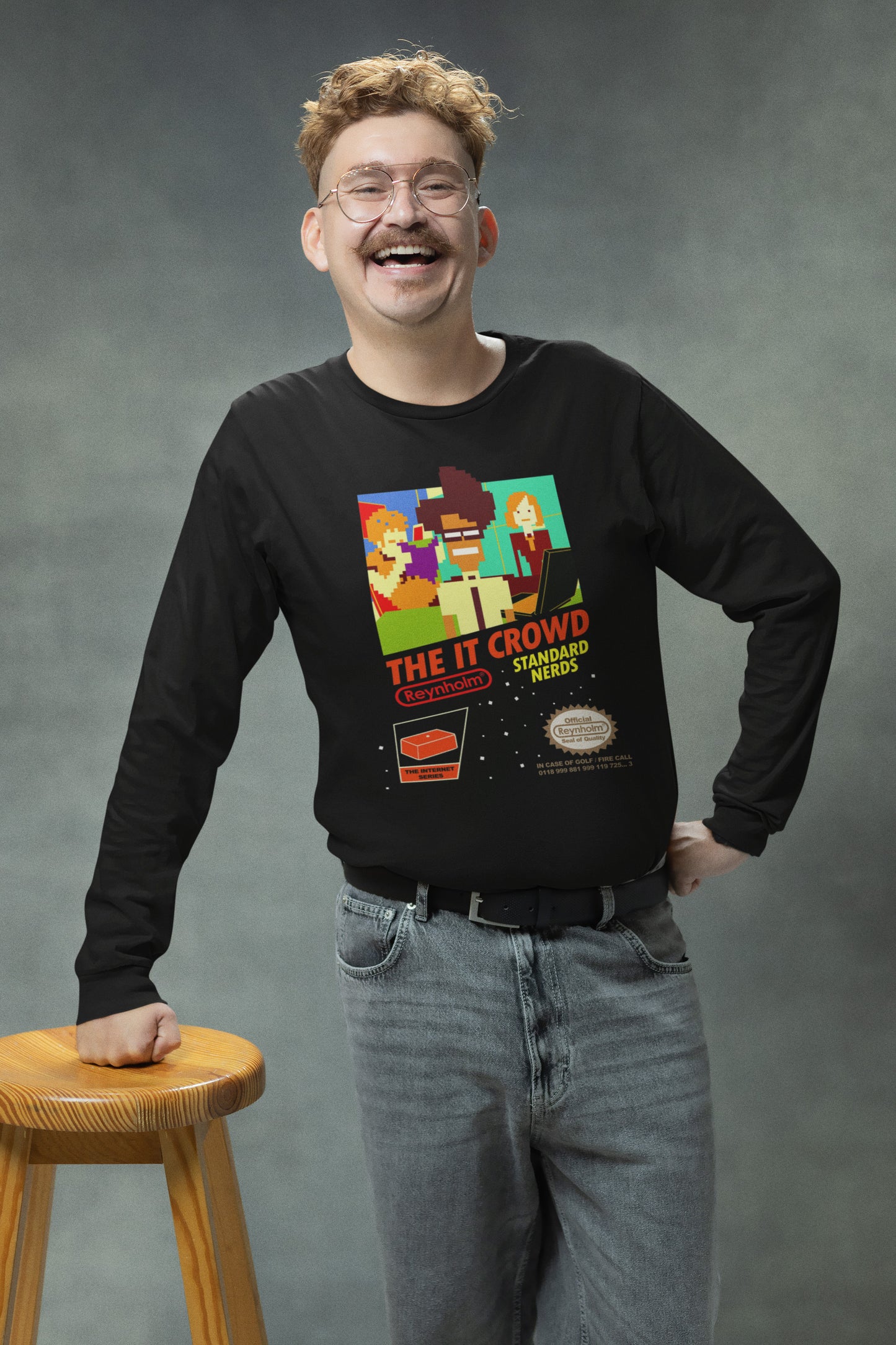 The IT Crowd NES - Long Sleeve Tee