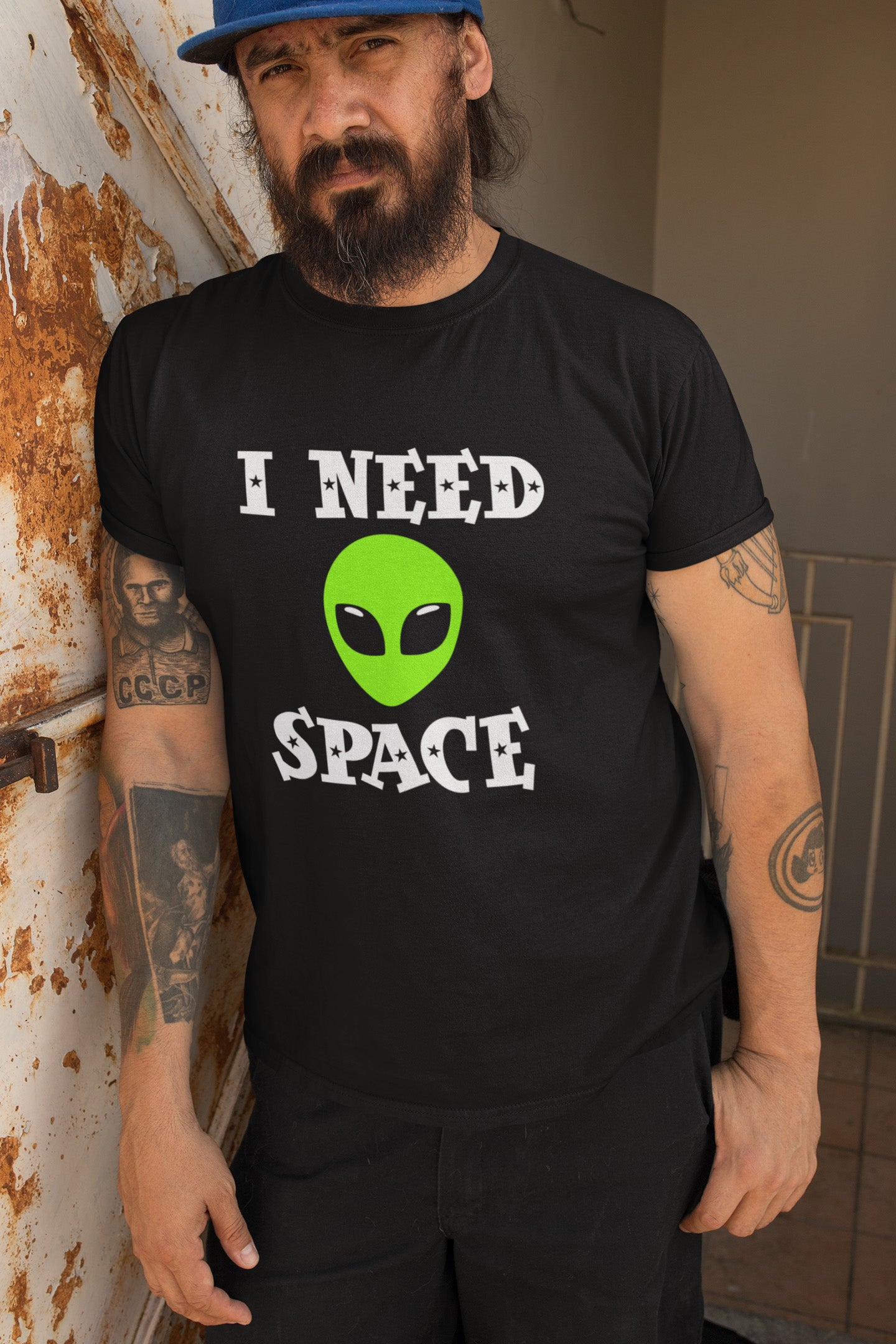 I Need Space Alien - T-Shirt